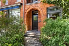 159 Sorauren Avenue, Toronto W01, ON M6R 2E6