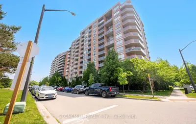 Condo Apartment in Mississauga