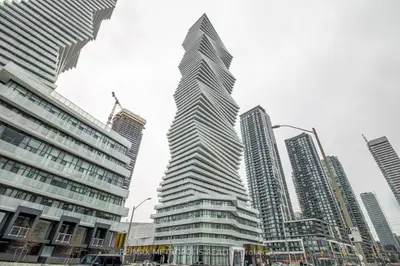 Condo Apartment in Mississauga