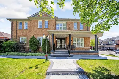 Detached in Brampton