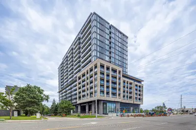 Common Element Condo in Mississauga