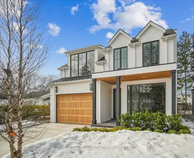 Detached in Oakville
