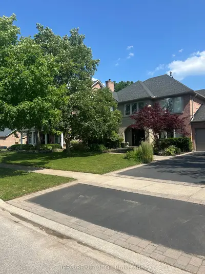 Detached in Burlington