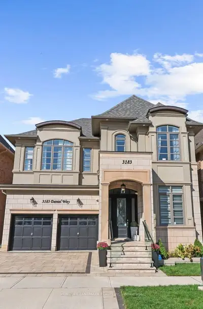 Detached in Oakville
