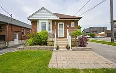 550 Glen Park Avenue, Toronto W04, ON M6B 2G5