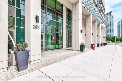 Condo Apartment in Mississauga