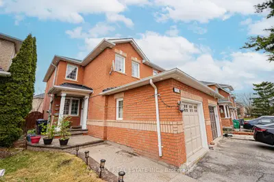 Semi-Detached in Mississauga