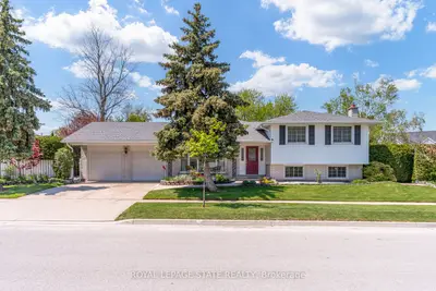 Detached in Burlington