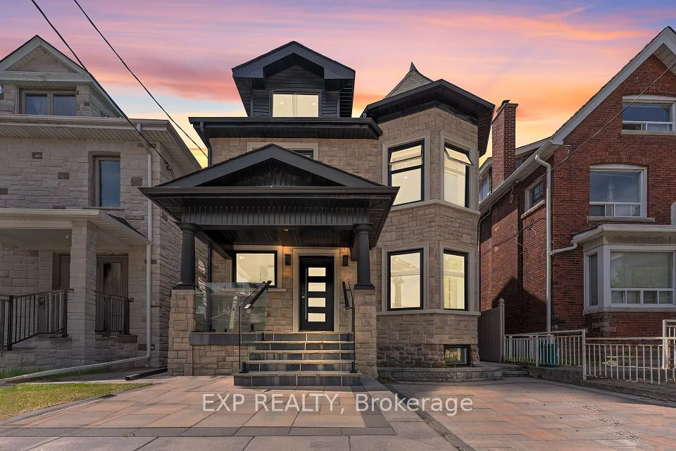 298 Keele Street, Toronto W02, On M6p 2k4