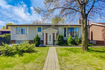 Detached in Brampton