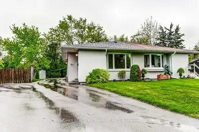 Semi-Detached in Mississauga