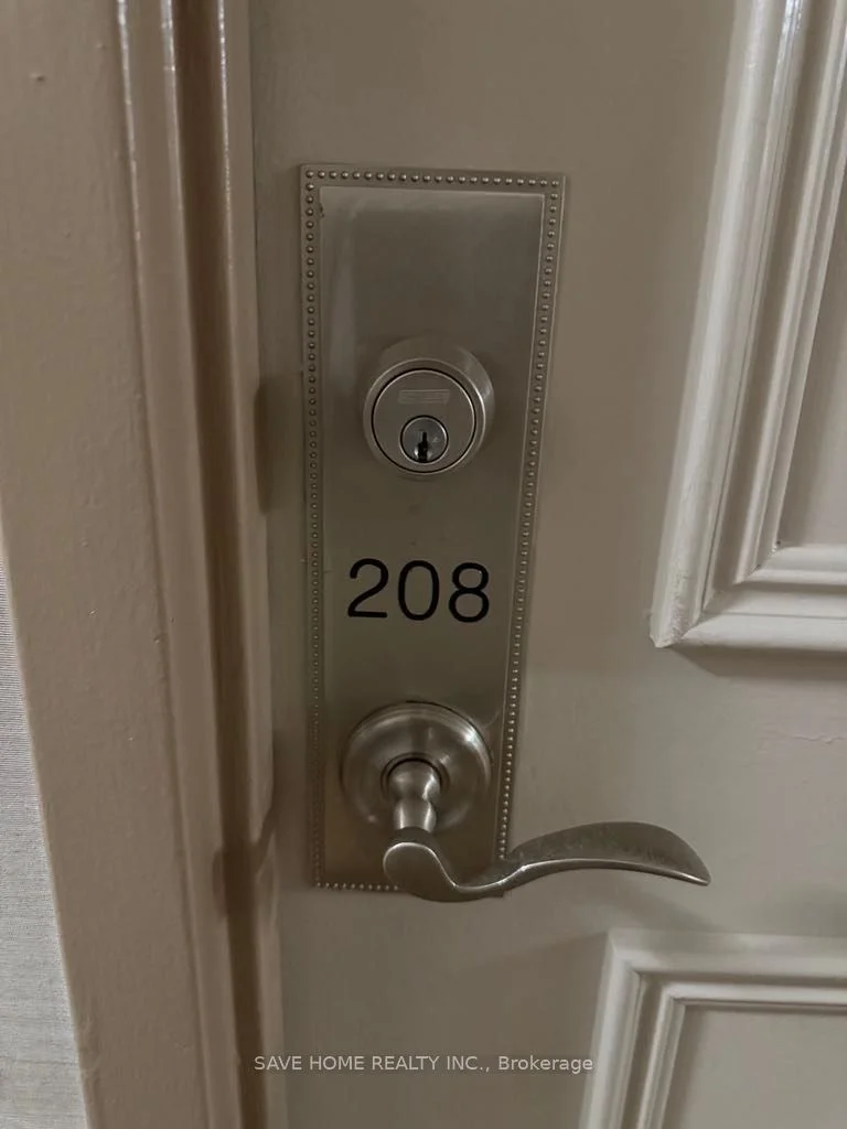 1320 Mississauga Valley Boulevard 208, Mississauga, On L5a 3s9