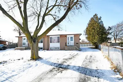 Semi-Detached in Brampton