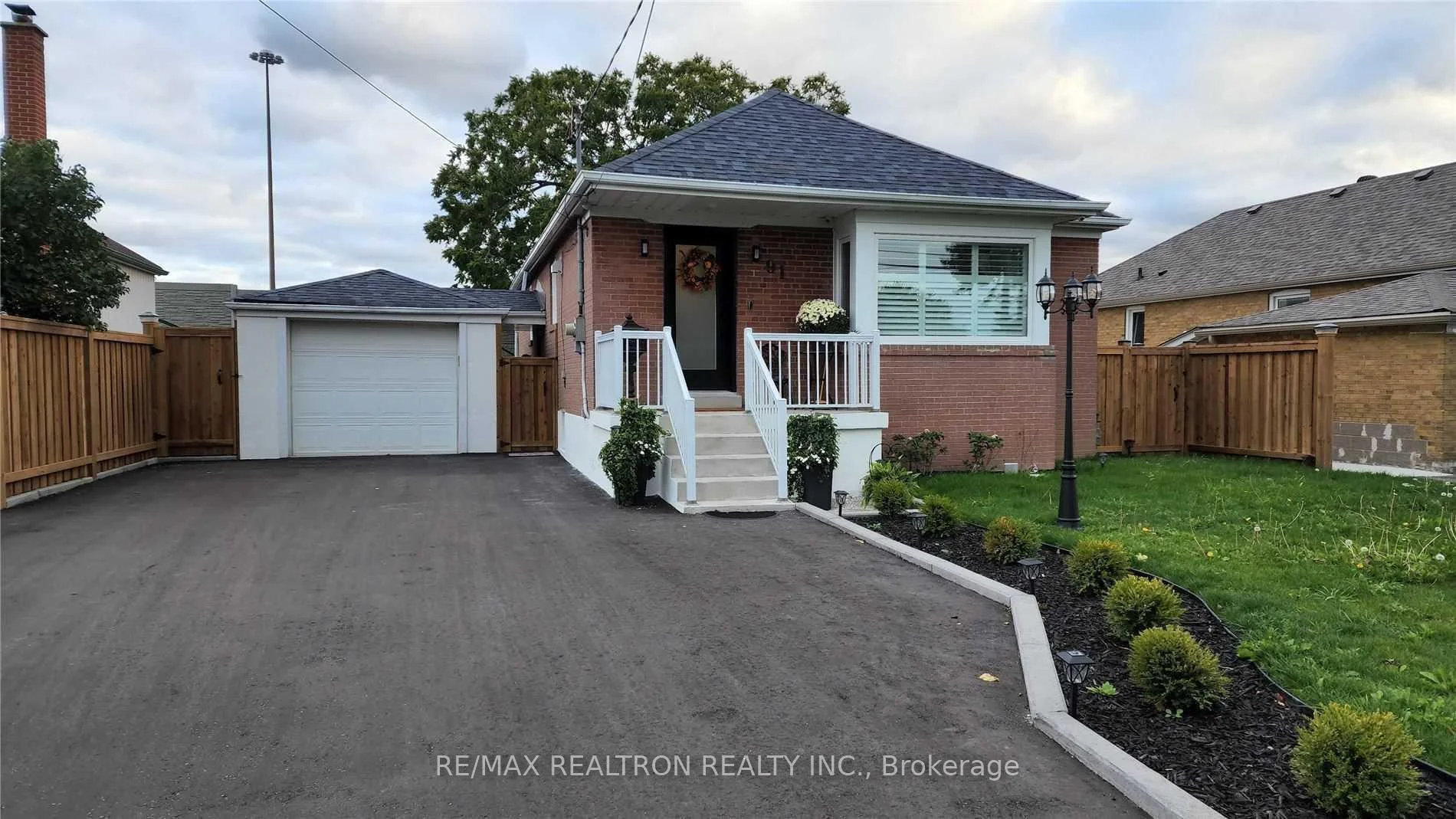 91 Whitley Avenue Basement A, Toronto W05, ON M3K 1A1