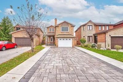 Detached in Mississauga
