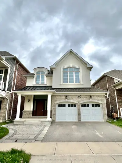Detached in Oakville