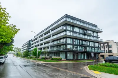 Condo Apartment in Burlington