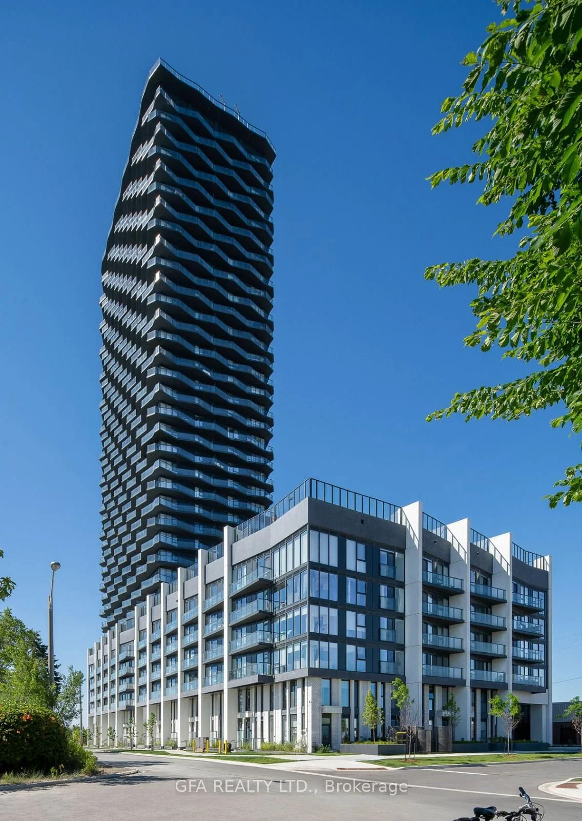 36 Zorra Street 208, Toronto W08, On M8z 0g5