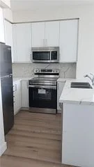 3939 Duke Of York Boulevard 2702, Mississauga, On L5b 4n2