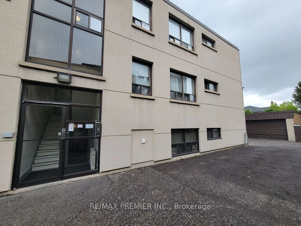 2637 Keele Street Lower Level #1, Toronto W04, ON M6L 2P2