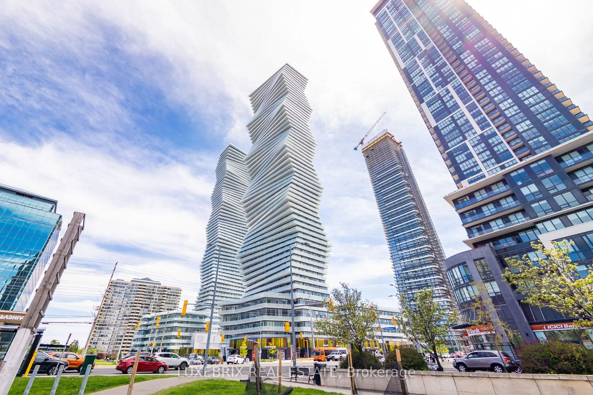Condo Apartment in Mississauga