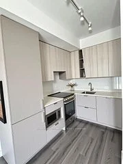 3883 Quartz Road 1010, Mississauga, On L5b 0m4
