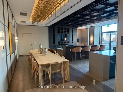 Condo Apartment in Oakville