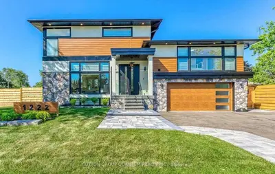 Detached in Oakville