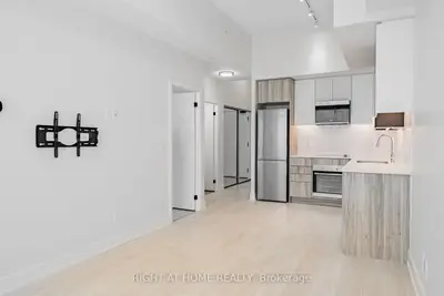 2485 Taunton Road 451, Oakville, On L6h 3r8