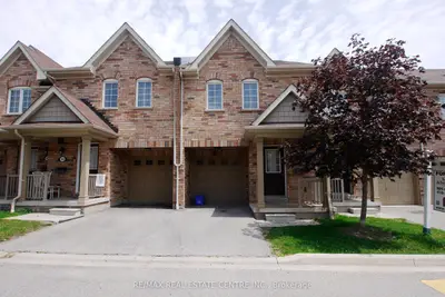 Condo Townhouse in Mississauga