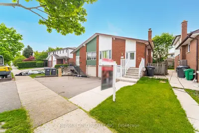Semi-Detached in Brampton