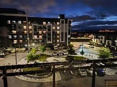 102 Grovewood Common 404, Oakville, ON L6H 0X2