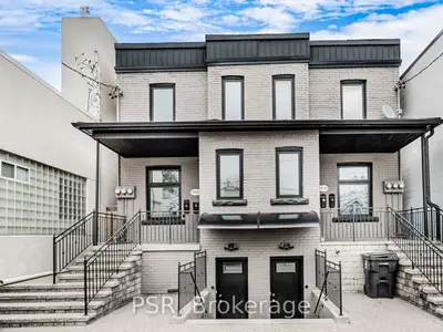 Att/Row/Townhouse in Toronto