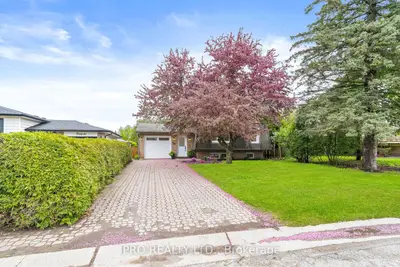 Detached in Halton Hills