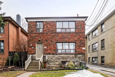 Triplex in Toronto