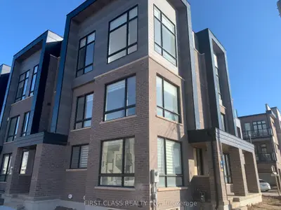 Att/Row/Townhouse in Oakville