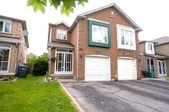 5483 Cosmic Crescent, Mississauga, ON L4Z 3R8