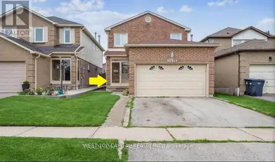 Lower Level in Mississauga