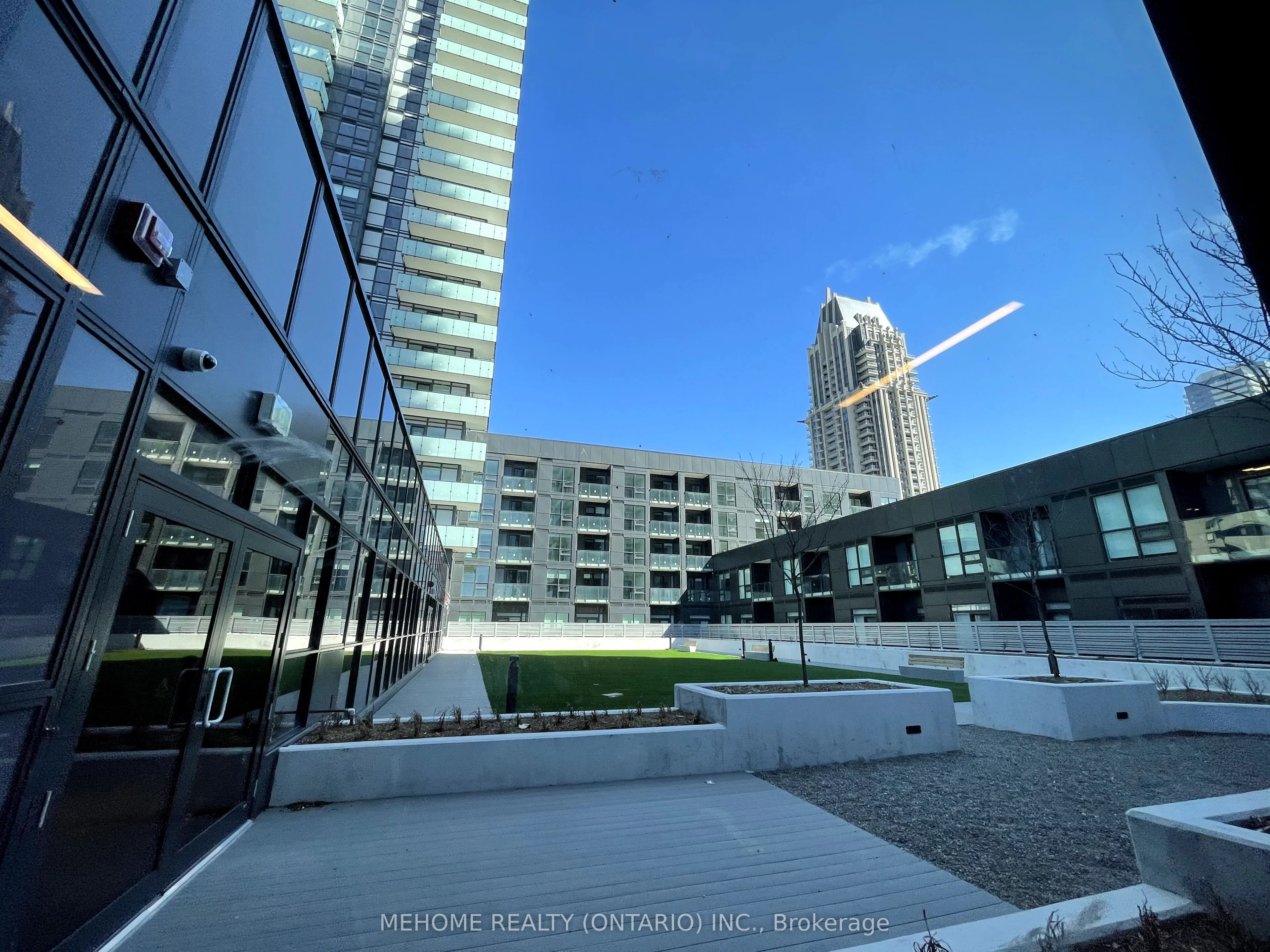 430 Square One Drive 3411, Mississauga, ON L5B 0L6