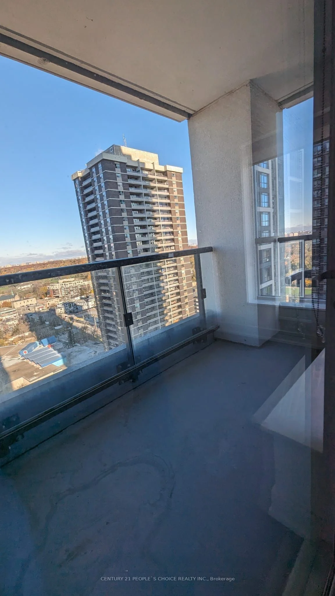 9 Mabelle Avenue #2518, Toronto W08, ON M9A 0E1