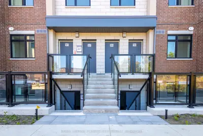 Condo Townhouse in Mississauga