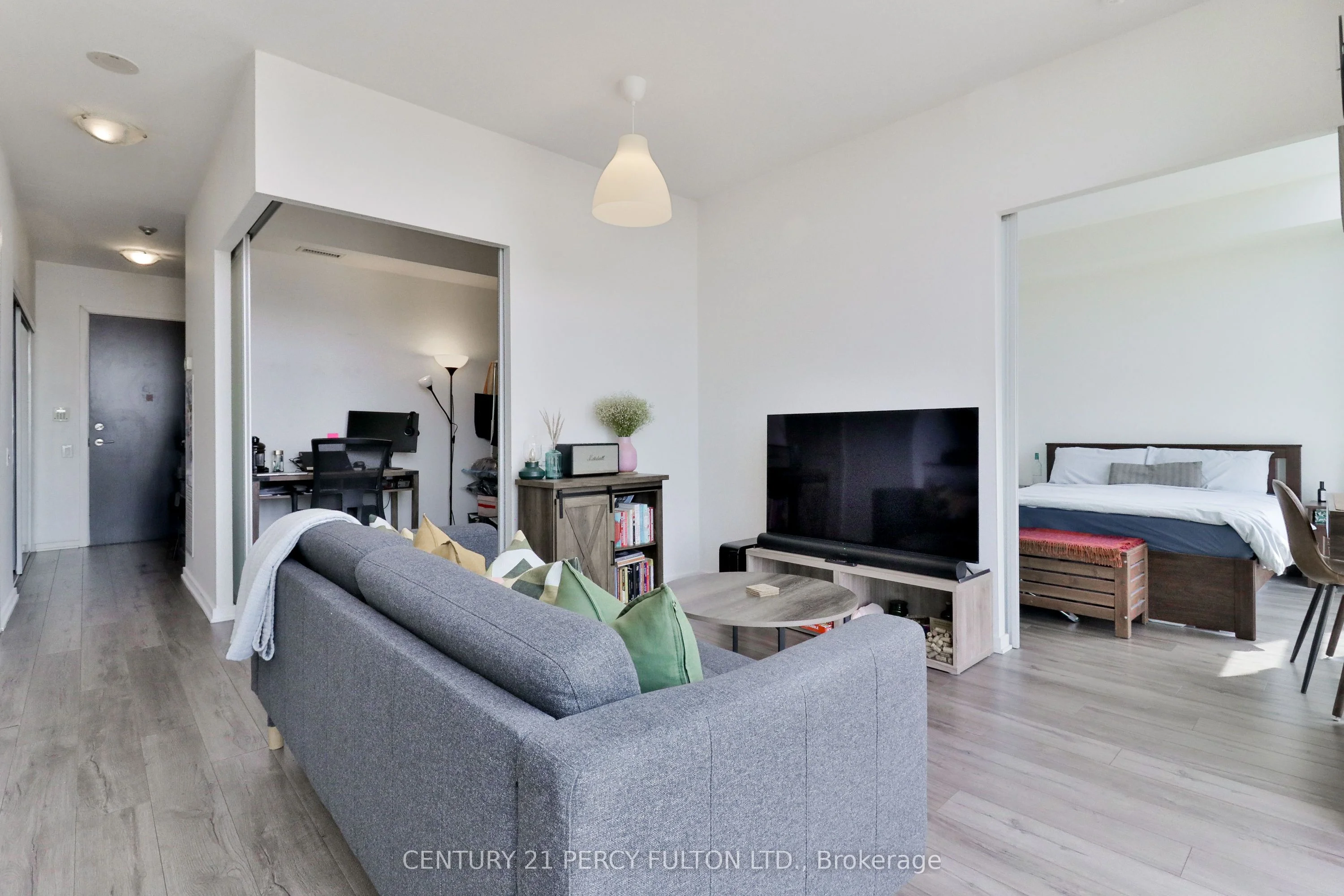105 The Queensway Avenue Ph3505, Toronto W01, On M6s 5b5