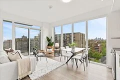 270 Dufferin Street W 708, Toronto W01, ON M6K 0H8