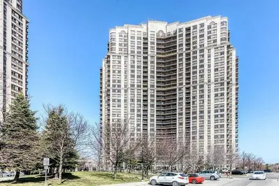 Condo Apartment in Toronto