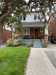 47 Symons Street, Toronto W06, ON M8V 1T7