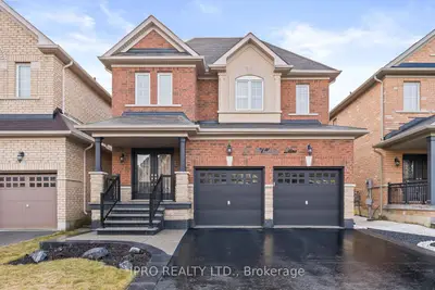 Detached in Halton Hills