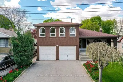 Detached in Toronto