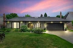 2044 Mississauga Road, Mississauga, ON L5H 2K6