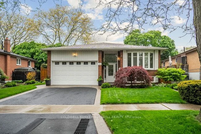 Detached in Burlington