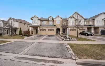 Att/Row/Townhouse in Caledon